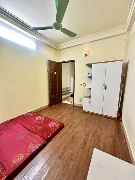 Ngõ 220 hoa bằng